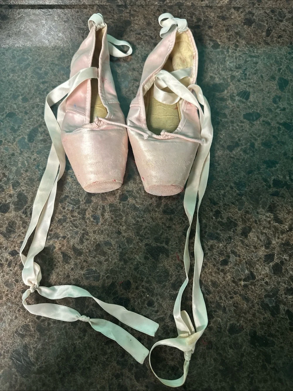 Vintage Ballet Makers USA Pink Satin Pointe Dance Shoes Size 8